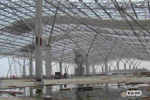 廠房需要設(shè)置貨梯或消防梯時(shí)，由建筑加固公司