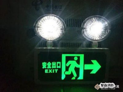 雙頭應急燈的蓄電池多久需要更換？這部國標給